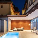 Hotel Ostrov 4*