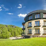 Hotel Ostrov