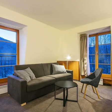 Hotel Ostrov 4*