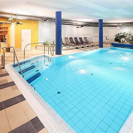 Hotel Ostrov 4*