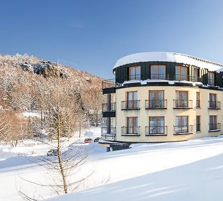 Ostrov Hotel 4*