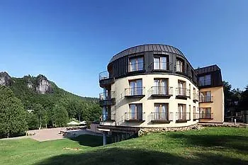 Ostrov Hotel