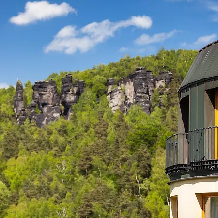 Hotel Ostrov 4*