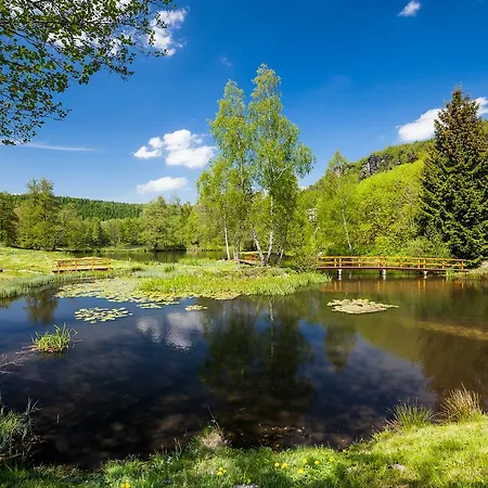 Ostrov 4*