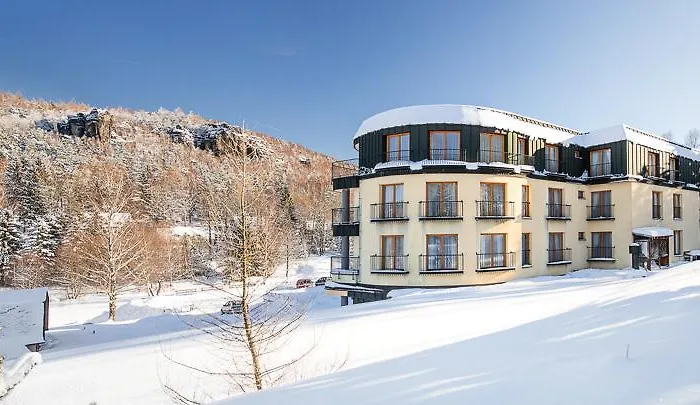 Ostrov Hotel 4*